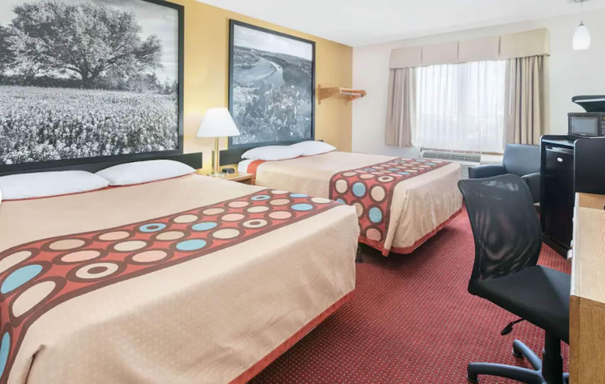 Отель Super 8 By Wyndham Grapevine/Dfw Airport Northwest Экстерьер фото