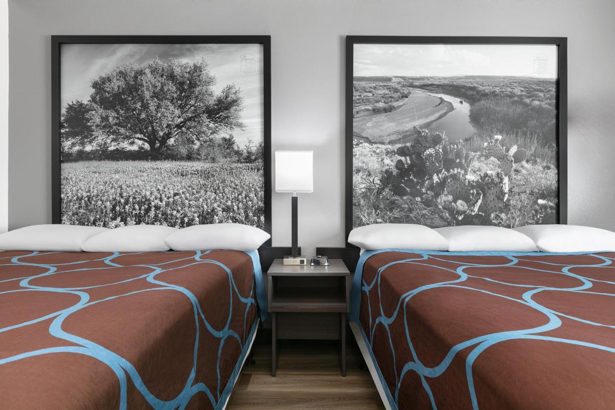 Отель Super 8 By Wyndham Grapevine/Dfw Airport Northwest Экстерьер фото