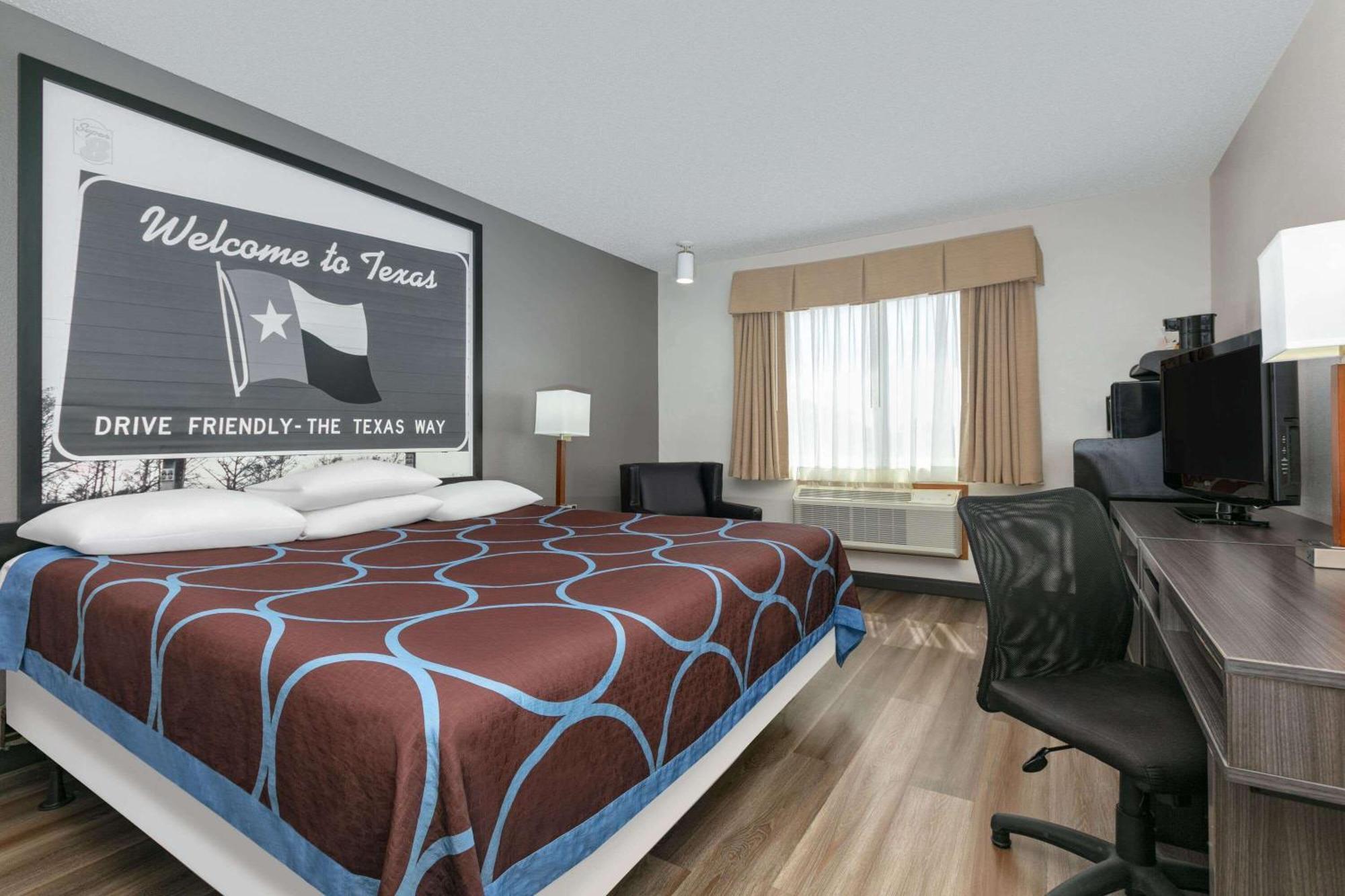 Отель Super 8 By Wyndham Grapevine/Dfw Airport Northwest Экстерьер фото